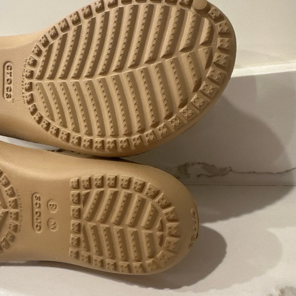 Crocs Kadee II Leopard Graphic Sandals Women's Size 8 Comfort Cushion Cute Sexy - Picture 11 of 13